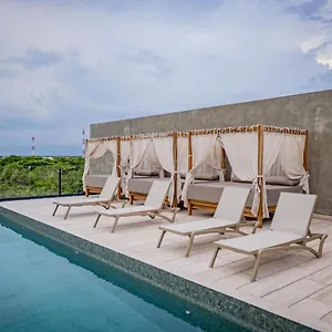 Tuk , Tulum México